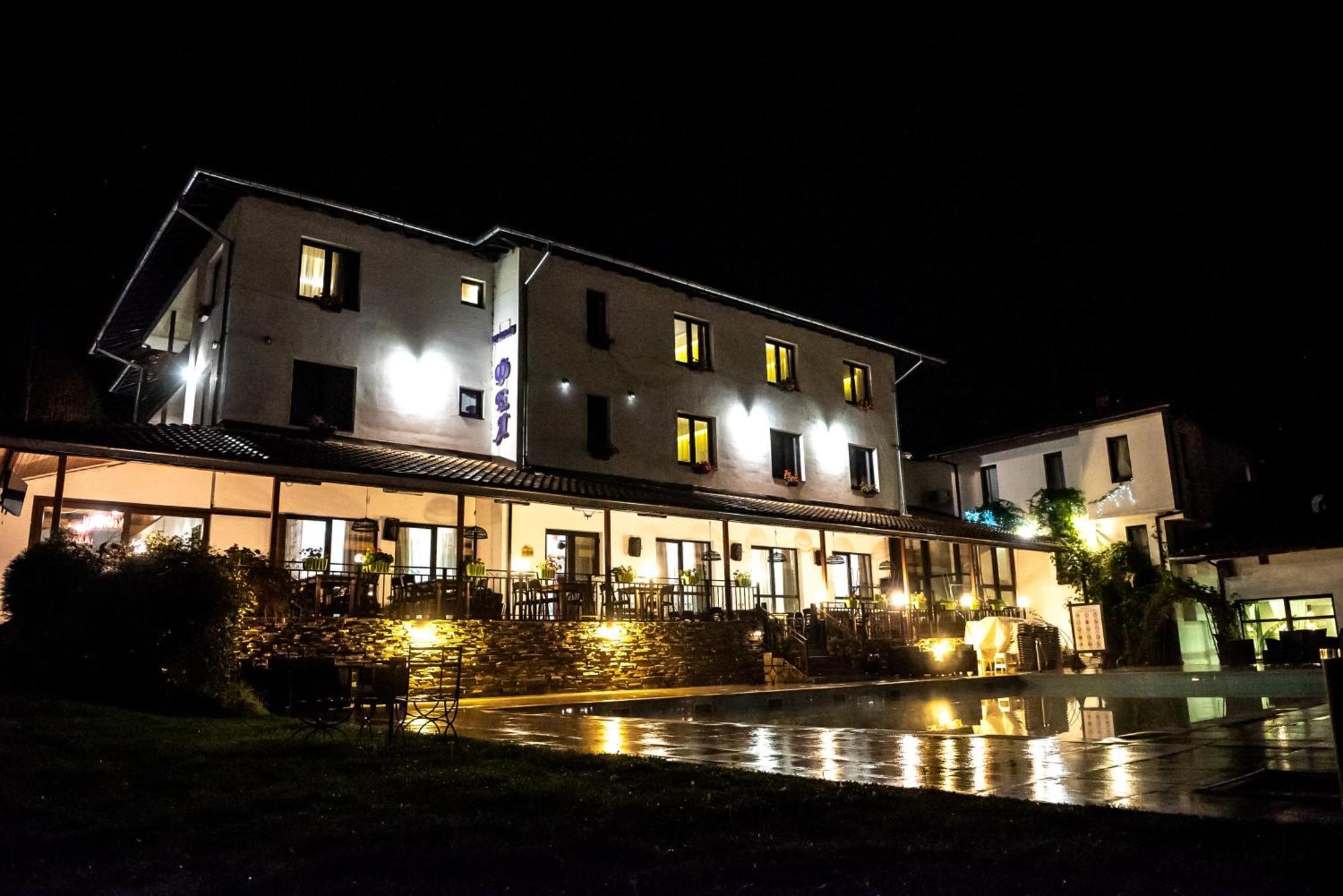 Park Hotel Fairy Chiflik Esterno foto